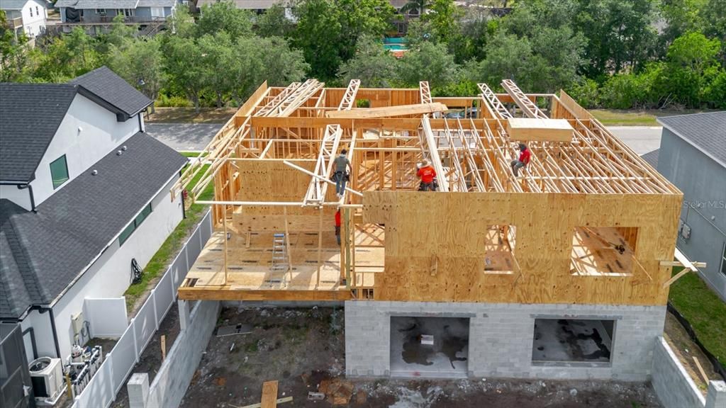 For Sale: $2,035,000 (5 beds, 4 baths, 3890 Square Feet)