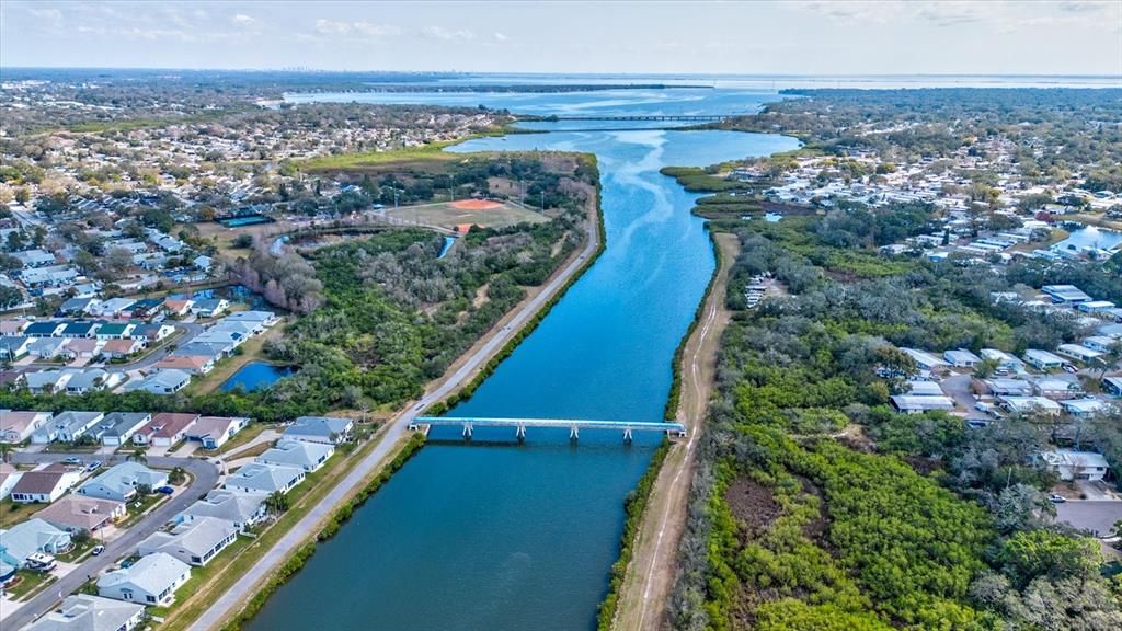 For Sale: $2,035,000 (5 beds, 4 baths, 3890 Square Feet)