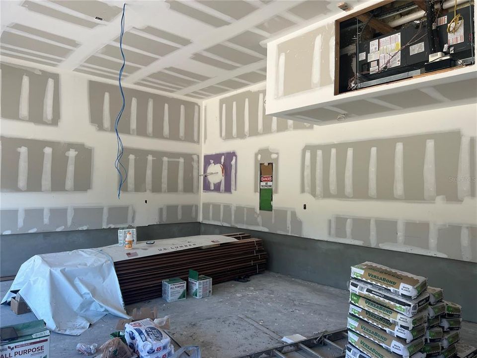 For Sale: $2,035,000 (5 beds, 4 baths, 3890 Square Feet)