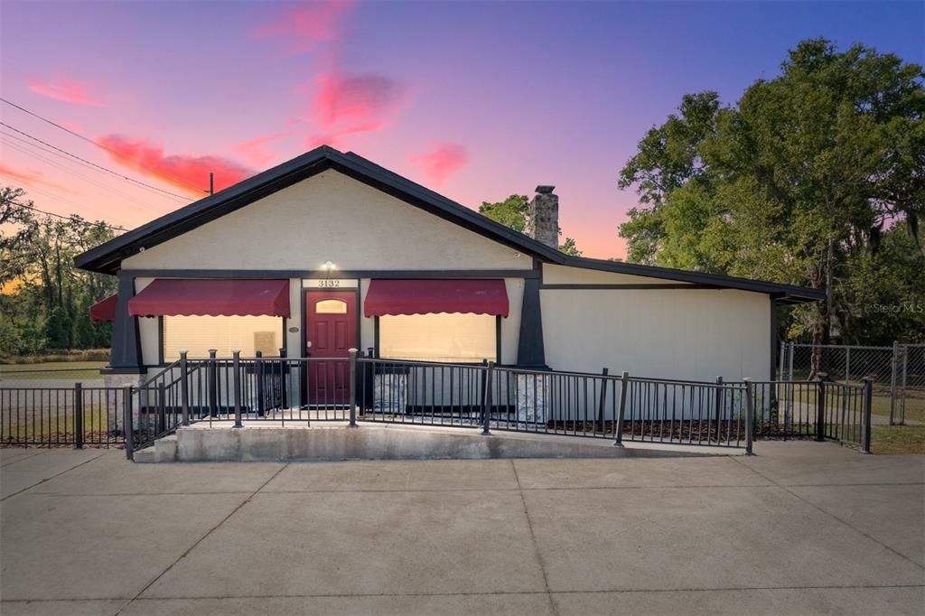 En Venta: $499,000 (0 camas, 0 baños, 1946 Pies cuadrados)