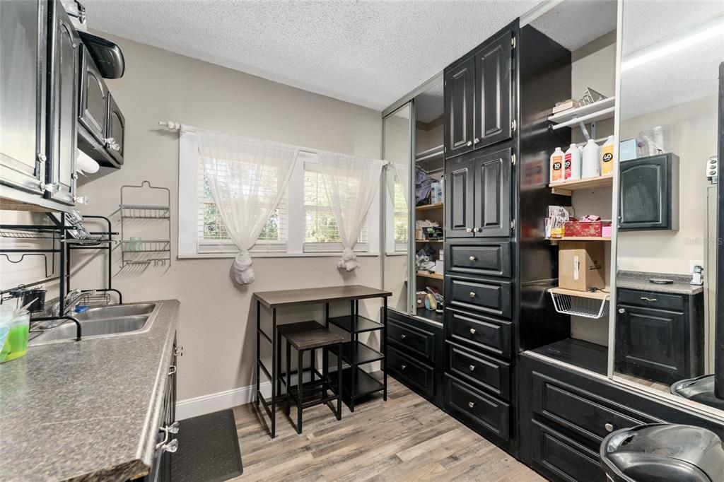 En Venta: $499,000 (0 camas, 0 baños, 1946 Pies cuadrados)