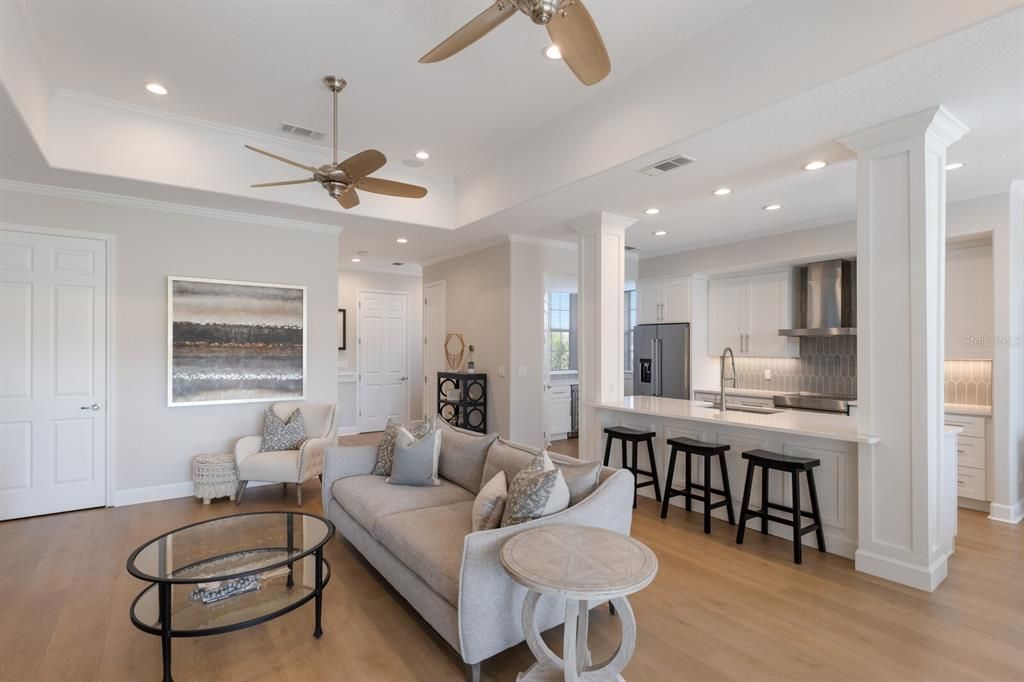 Active With Contract: $425,000 (2 beds, 2 baths, 1664 Square Feet)