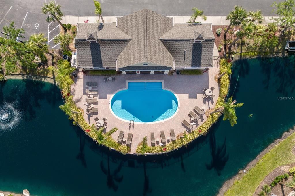 Active With Contract: $425,000 (2 beds, 2 baths, 1664 Square Feet)