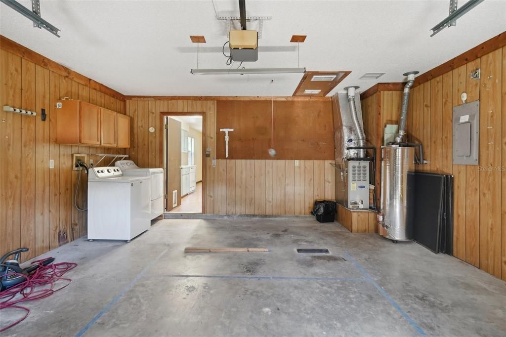 Activo con contrato: $185,000 (2 camas, 2 baños, 1374 Pies cuadrados)