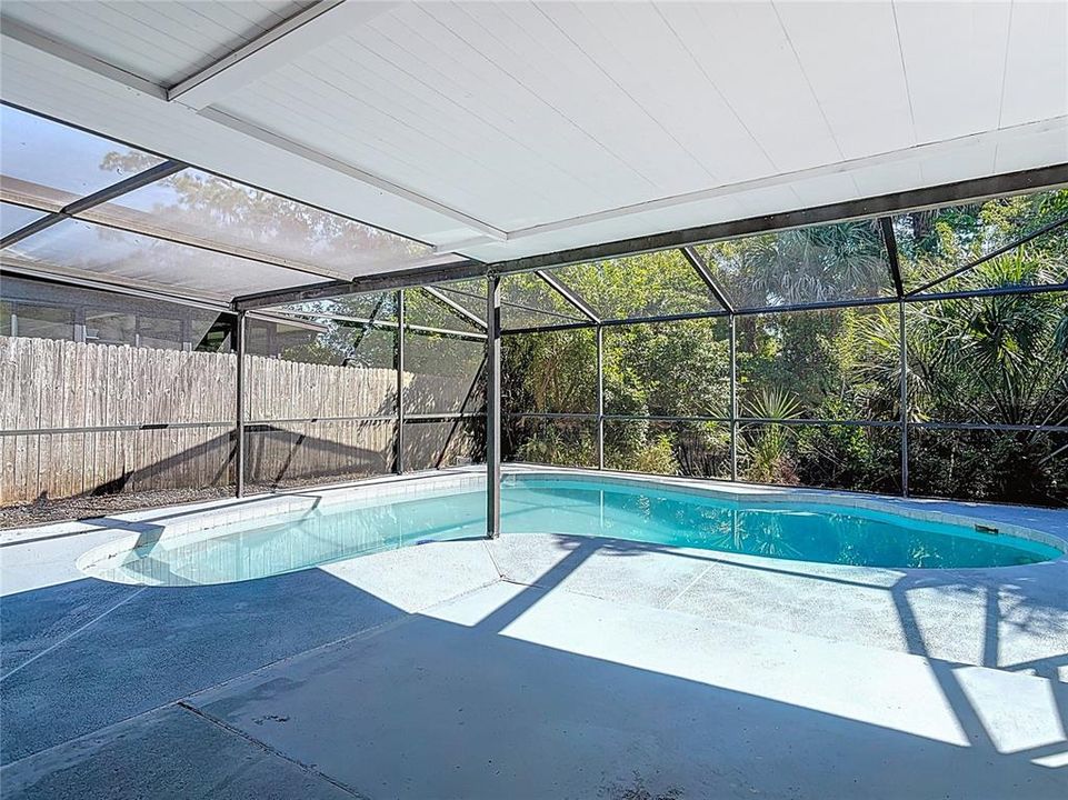 Active With Contract: $259,000 (2 beds, 2 baths, 1212 Square Feet)