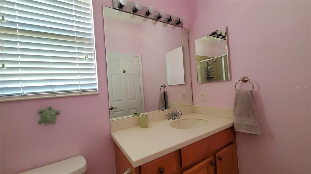 En Renta: $2,395 (3 camas, 2 baños, 1277 Pies cuadrados)