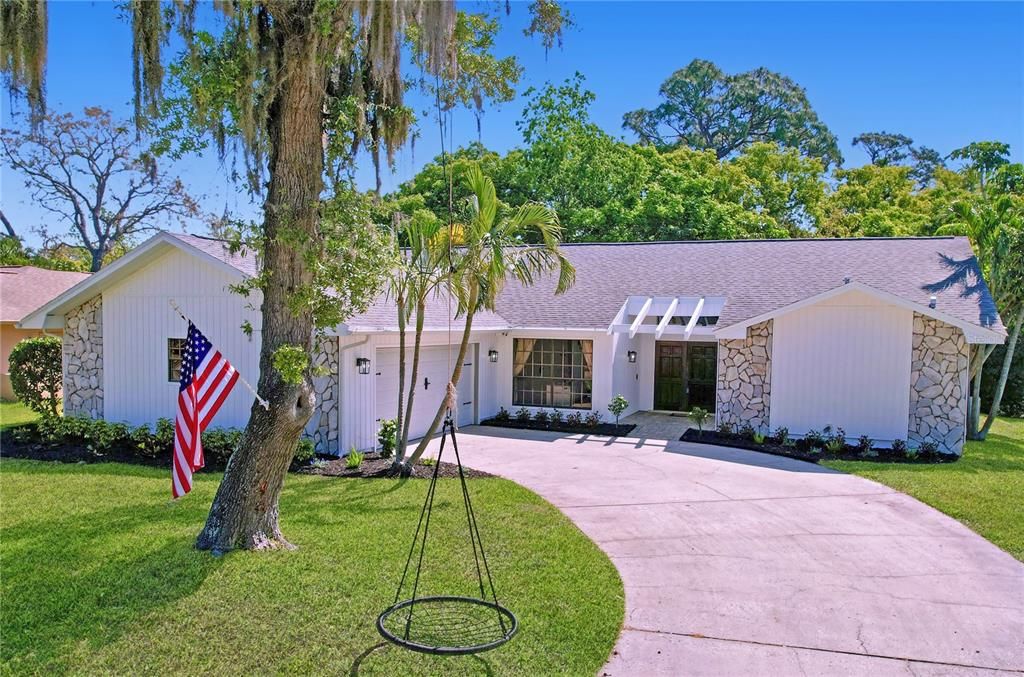 Recently Sold: $675,000 (3 beds, 2 baths, 2188 Square Feet)