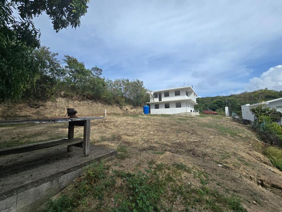 For Sale: $165,000 (3 beds, 3 baths, 2520 Square Feet)