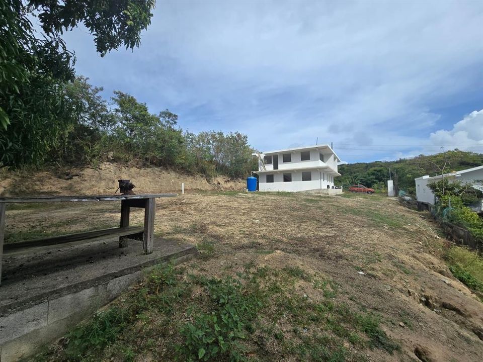 For Sale: $165,000 (3 beds, 3 baths, 2520 Square Feet)