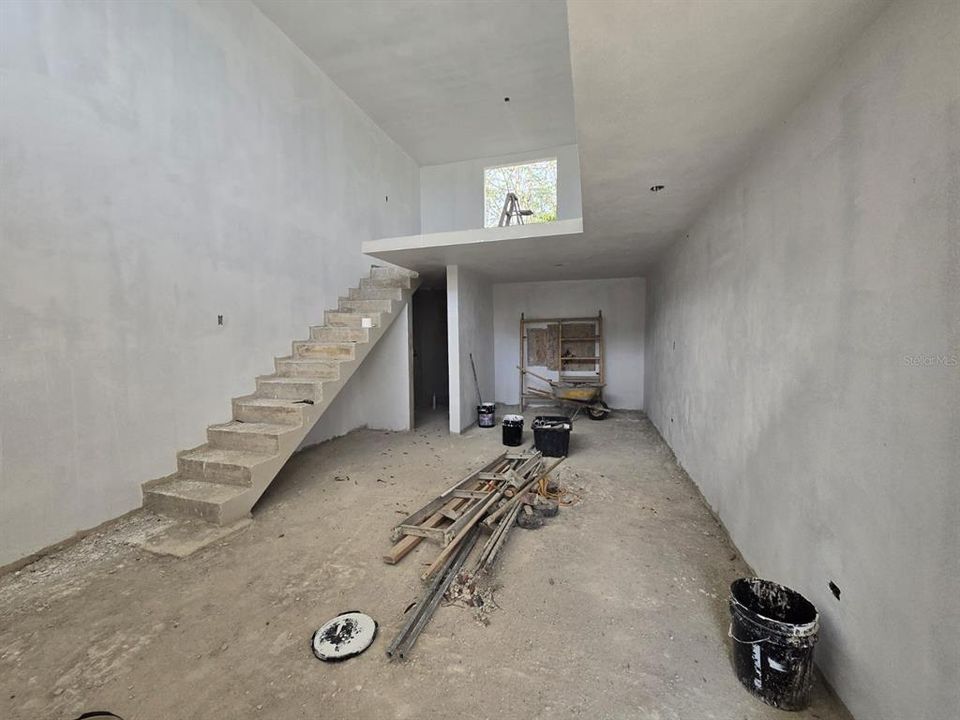 For Sale: $165,000 (3 beds, 3 baths, 2520 Square Feet)