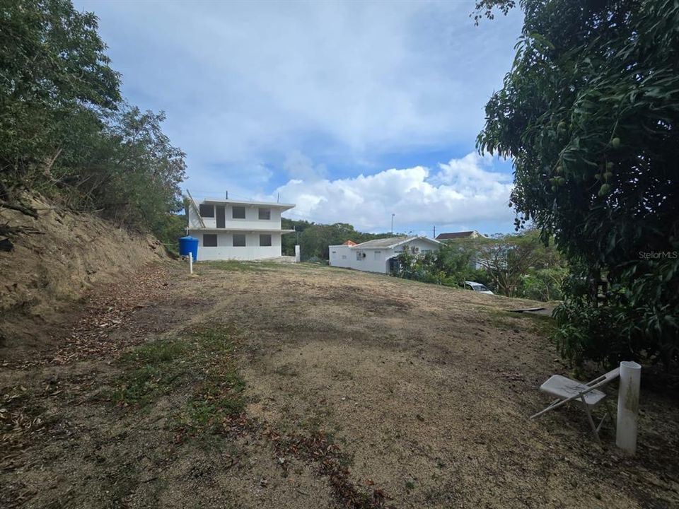 For Sale: $165,000 (3 beds, 3 baths, 2520 Square Feet)