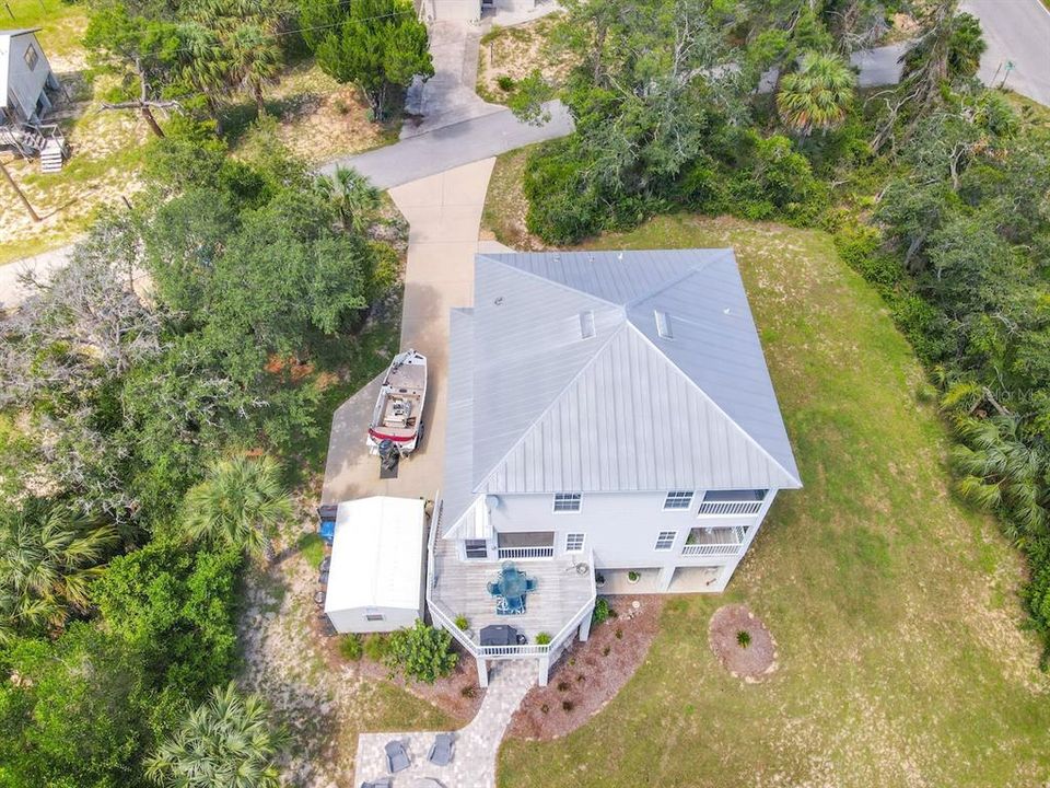 Под контрактом: $550,000 (3 спален, 3 ванн, 1948 Квадратных фут)