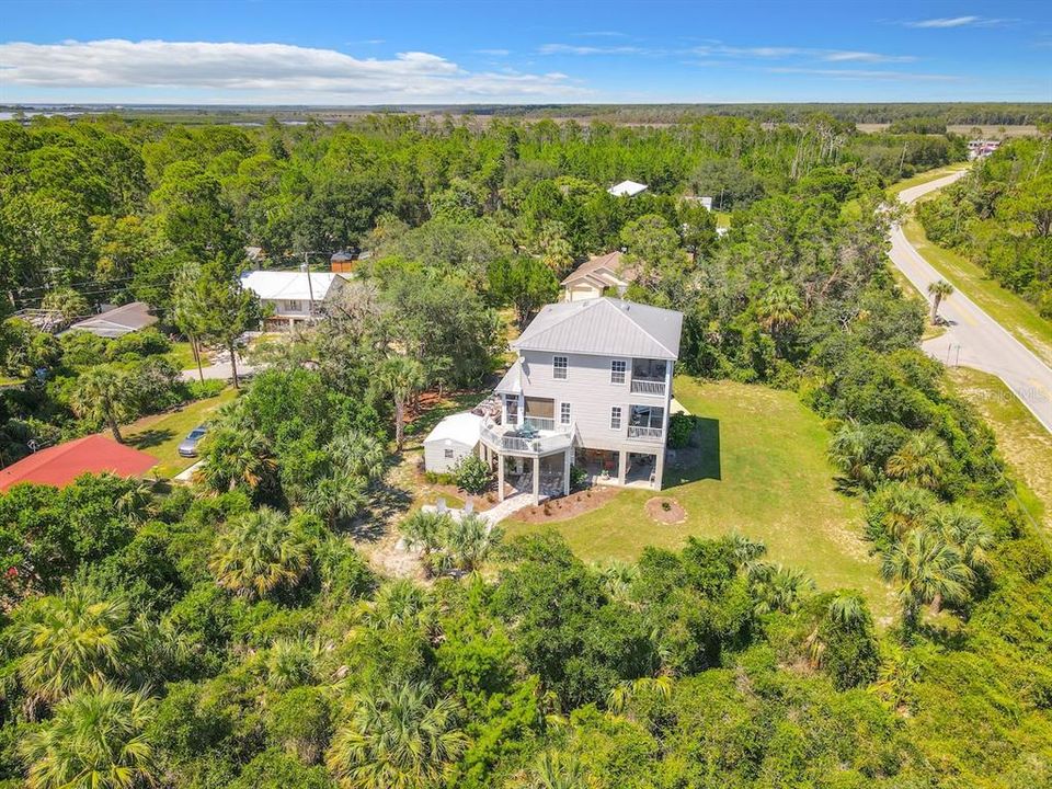 Под контрактом: $550,000 (3 спален, 3 ванн, 1948 Квадратных фут)