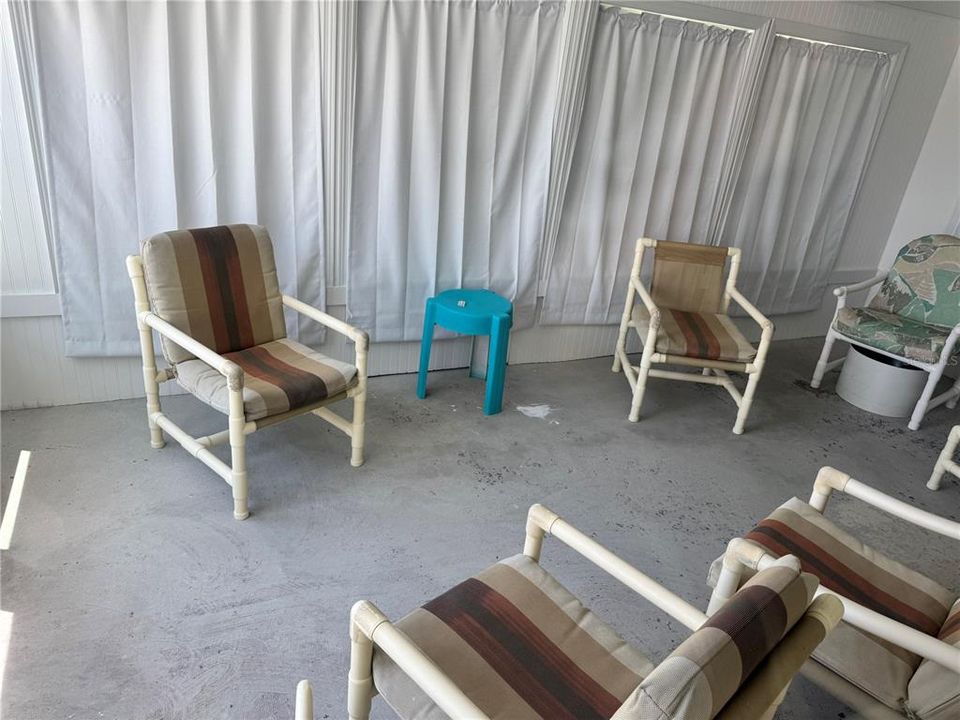 For Sale: $158,888 (2 beds, 2 baths, 1446 Square Feet)