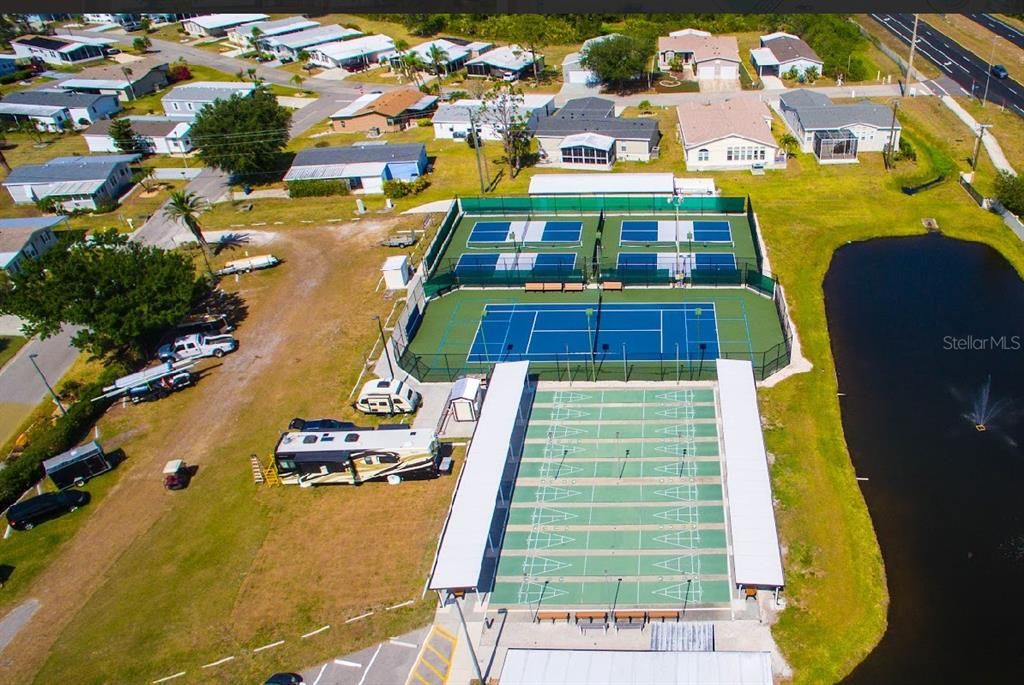 For Sale: $158,888 (2 beds, 2 baths, 1446 Square Feet)