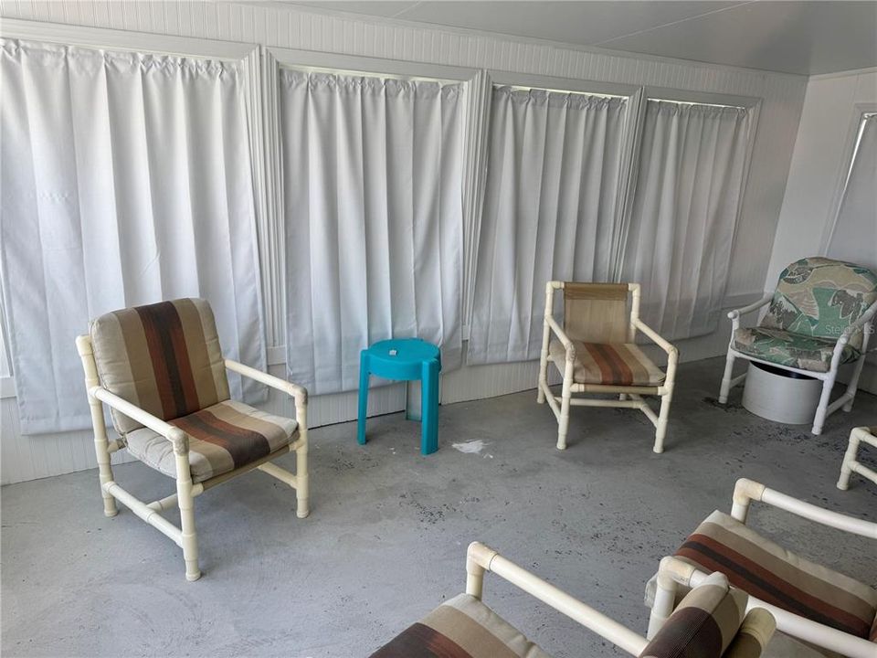 For Sale: $158,888 (2 beds, 2 baths, 1446 Square Feet)