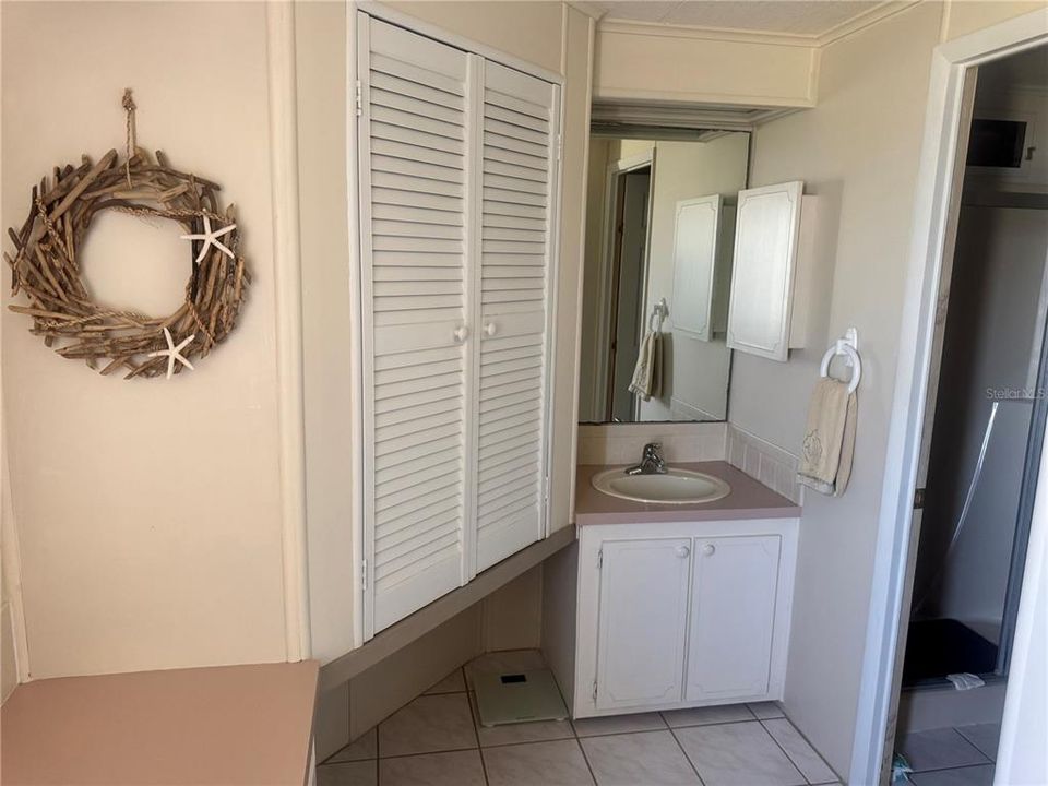 For Sale: $158,888 (2 beds, 2 baths, 1446 Square Feet)