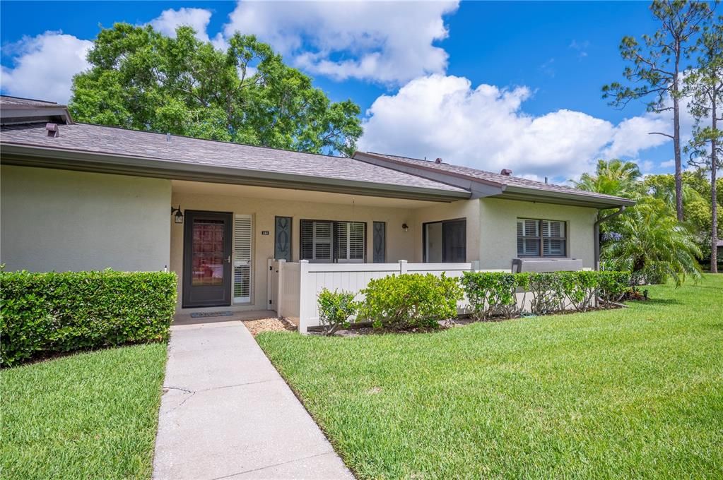 最近售出: $249,900 (2 贝兹, 2 浴室, 1250 平方英尺)