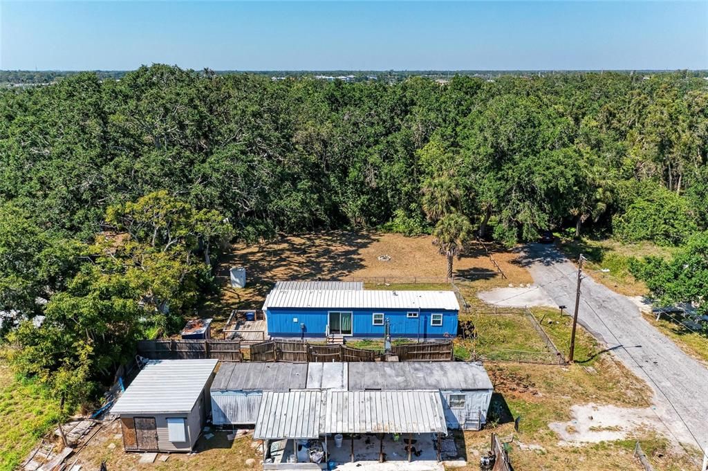 На продажу: $84,000 (0.14 acres)