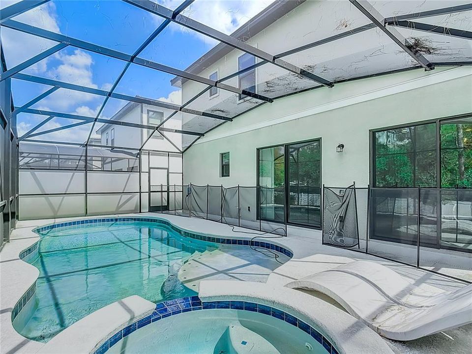 待售: $1,425,000 (12 贝兹, 11 浴室, 5031 平方英尺)