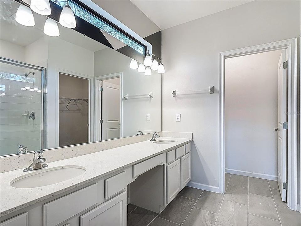 待售: $1,425,000 (12 贝兹, 11 浴室, 5031 平方英尺)