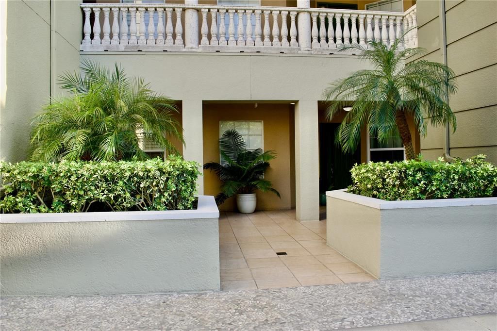 En Venta: $730,000 (3 camas, 2 baños, 2549 Pies cuadrados)