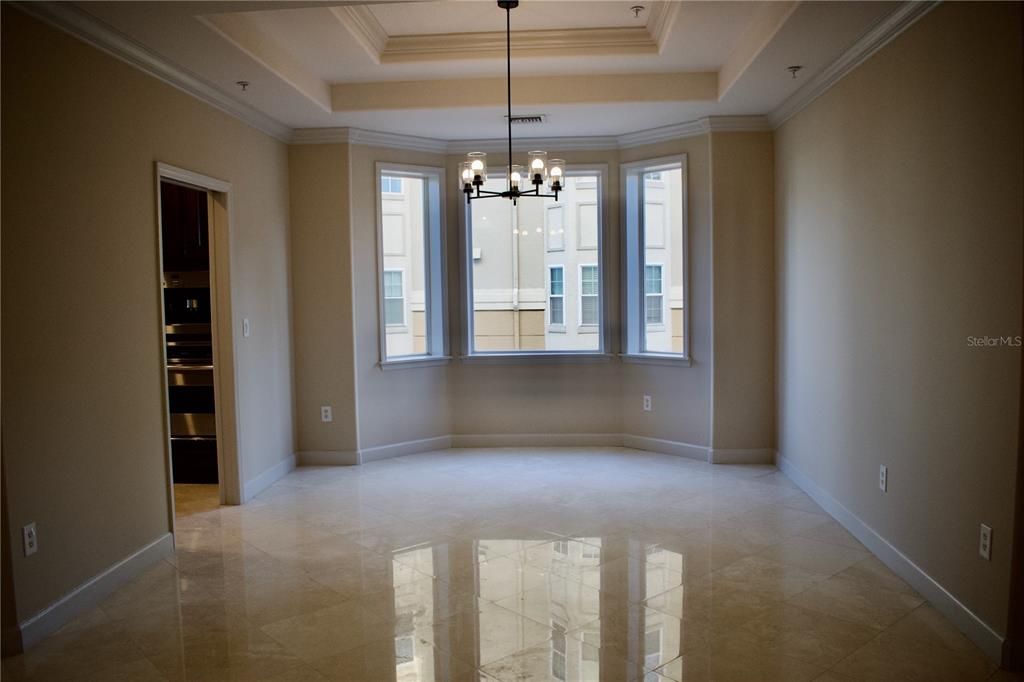 En Venta: $730,000 (3 camas, 2 baños, 2549 Pies cuadrados)