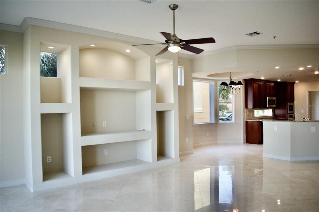 En Venta: $730,000 (3 camas, 2 baños, 2549 Pies cuadrados)