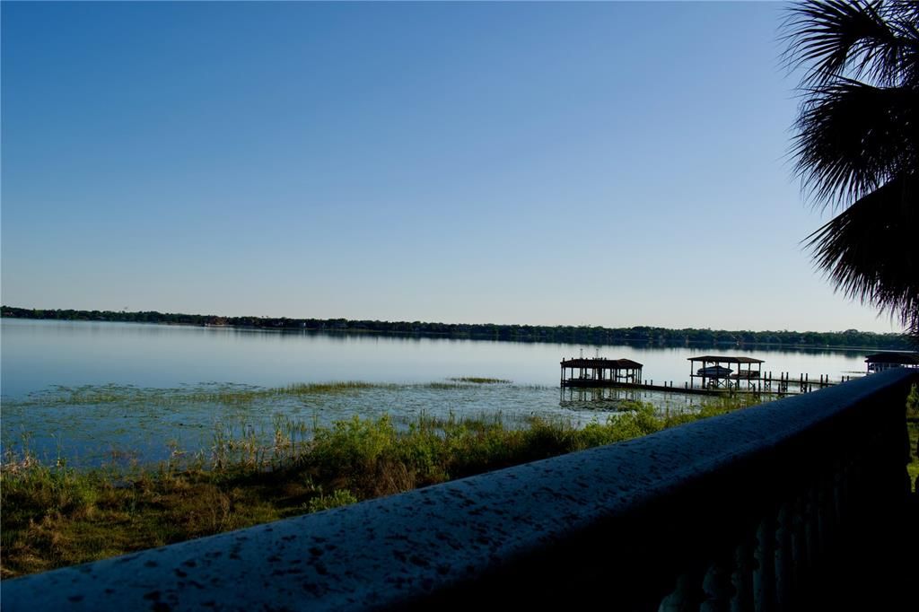 En Venta: $730,000 (3 camas, 2 baños, 2549 Pies cuadrados)