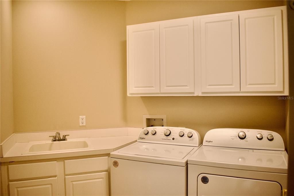 En Venta: $730,000 (3 camas, 2 baños, 2549 Pies cuadrados)