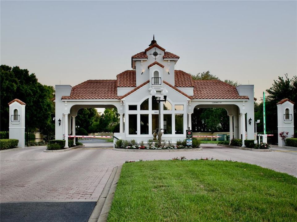 En Venta: $730,000 (3 camas, 2 baños, 2549 Pies cuadrados)