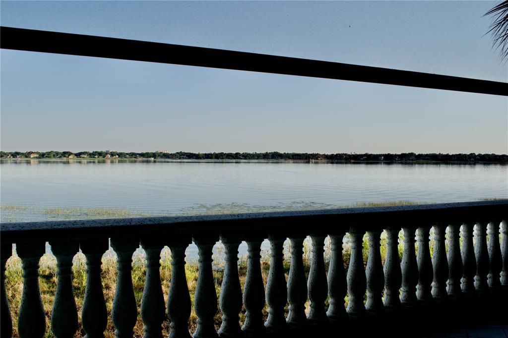 En Venta: $730,000 (3 camas, 2 baños, 2549 Pies cuadrados)