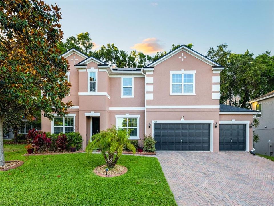 Active With Contract: $489,900 (5 beds, 2 baths, 2845 Square Feet)