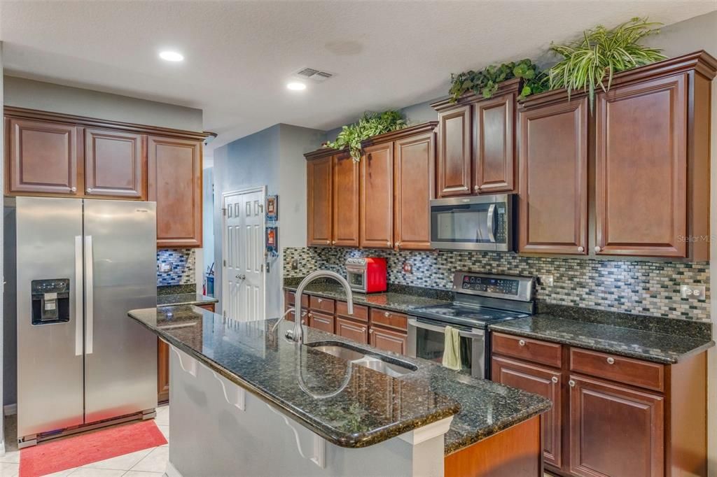 Active With Contract: $489,900 (5 beds, 2 baths, 2845 Square Feet)