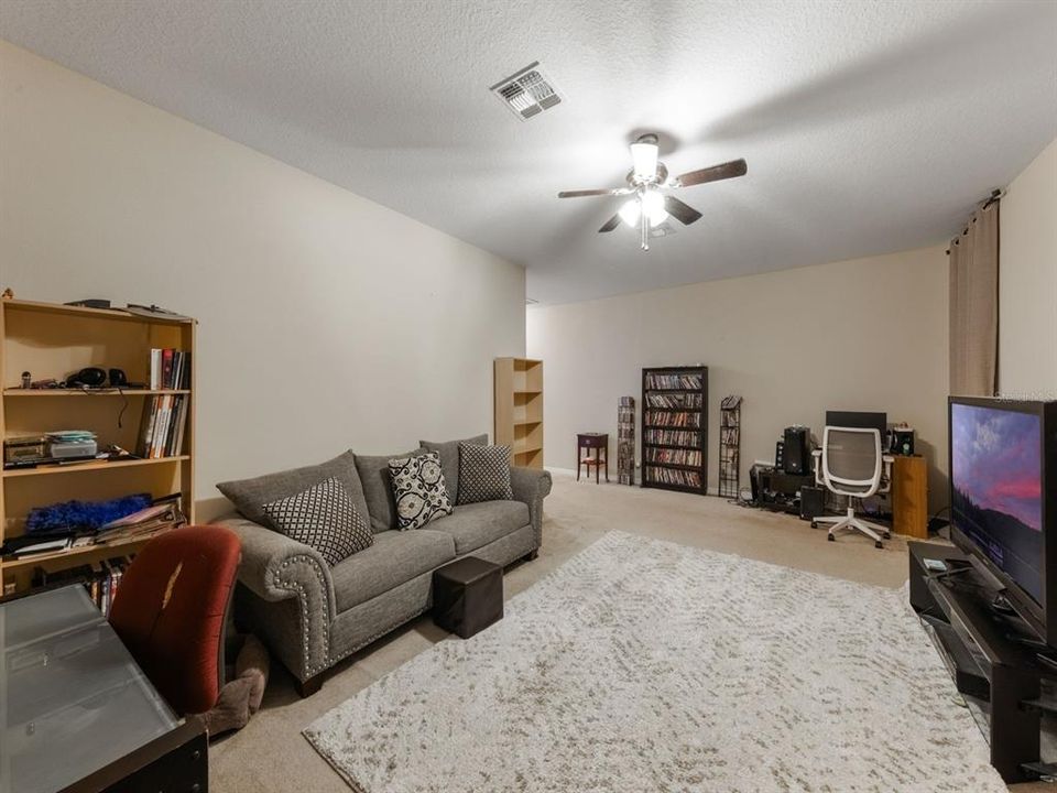 Active With Contract: $489,900 (5 beds, 2 baths, 2845 Square Feet)