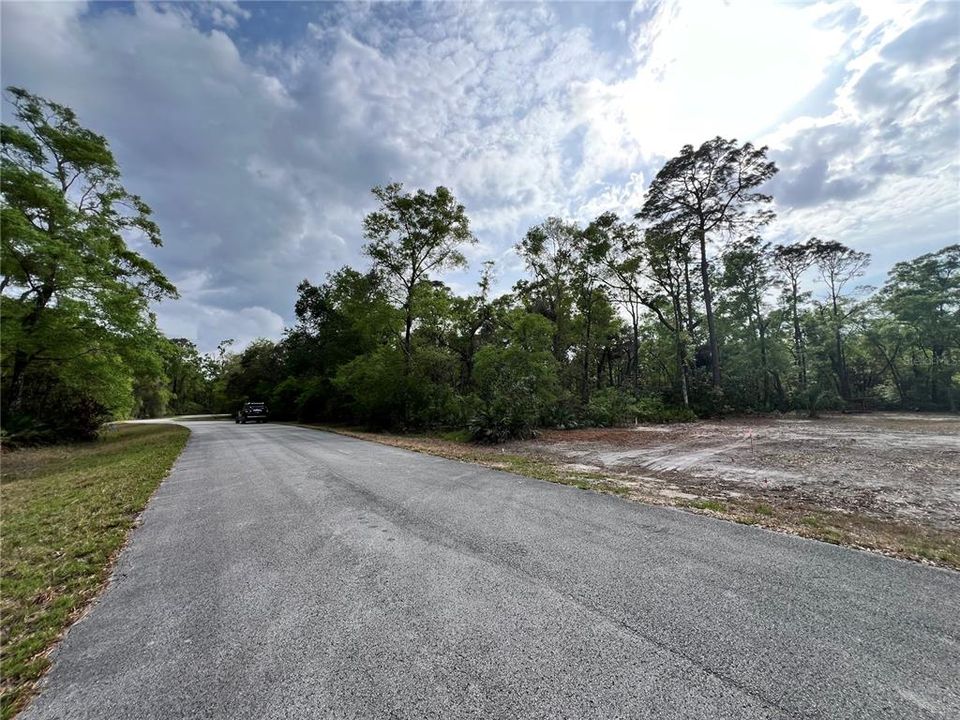 На продажу: $34,000 (1.00 acres)