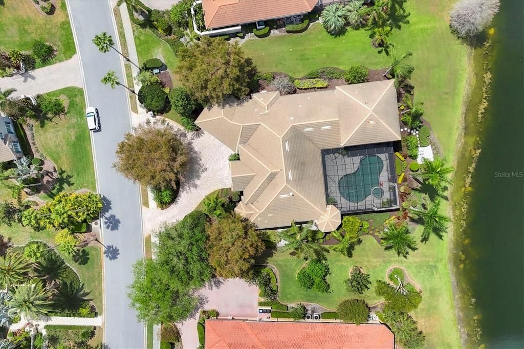 合同活跃: $2,490,000 (4 贝兹, 4 浴室, 4731 平方英尺)