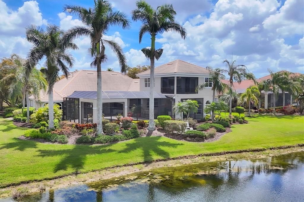 合同活跃: $2,490,000 (4 贝兹, 4 浴室, 4731 平方英尺)