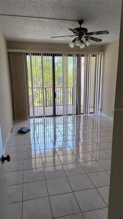 В аренду: $2,400 (2 спален, 2 ванн, 1403 Квадратных фут)