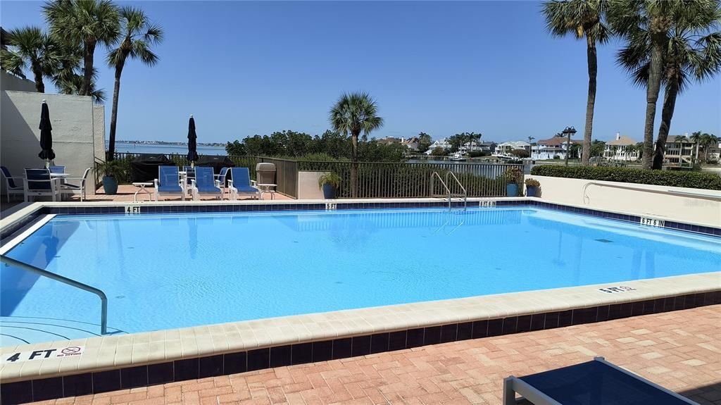 В аренду: $2,400 (2 спален, 2 ванн, 1403 Квадратных фут)