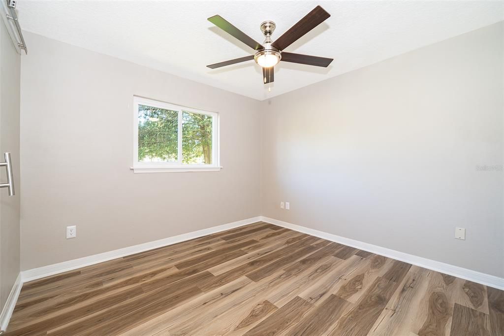 En Venta: $319,900 (4 camas, 2 baños, 1170 Pies cuadrados)