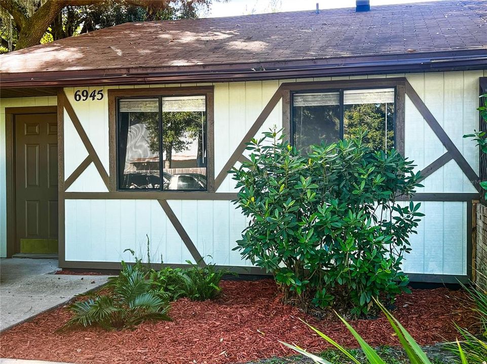 For Sale: $134,382 (2 beds, 2 baths, 918 Square Feet)