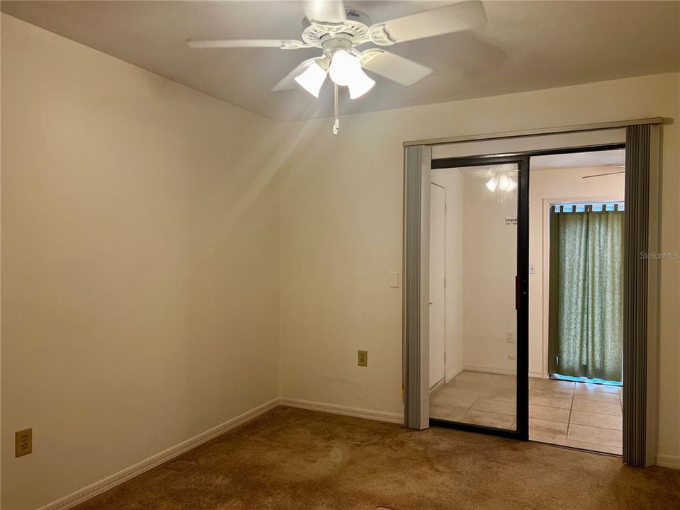 For Sale: $134,382 (2 beds, 2 baths, 918 Square Feet)