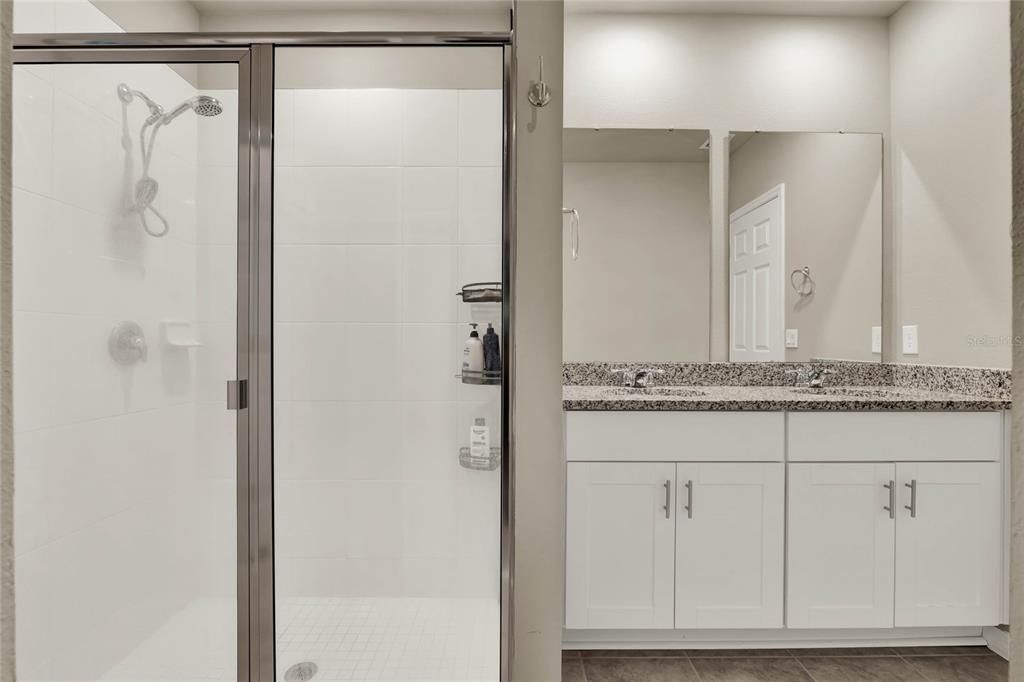 待售: $335,000 (3 贝兹, 2 浴室, 1484 平方英尺)