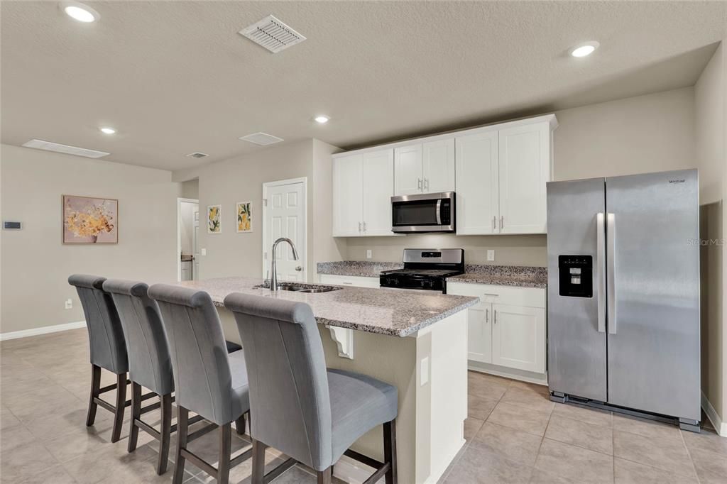 待售: $335,000 (3 贝兹, 2 浴室, 1484 平方英尺)