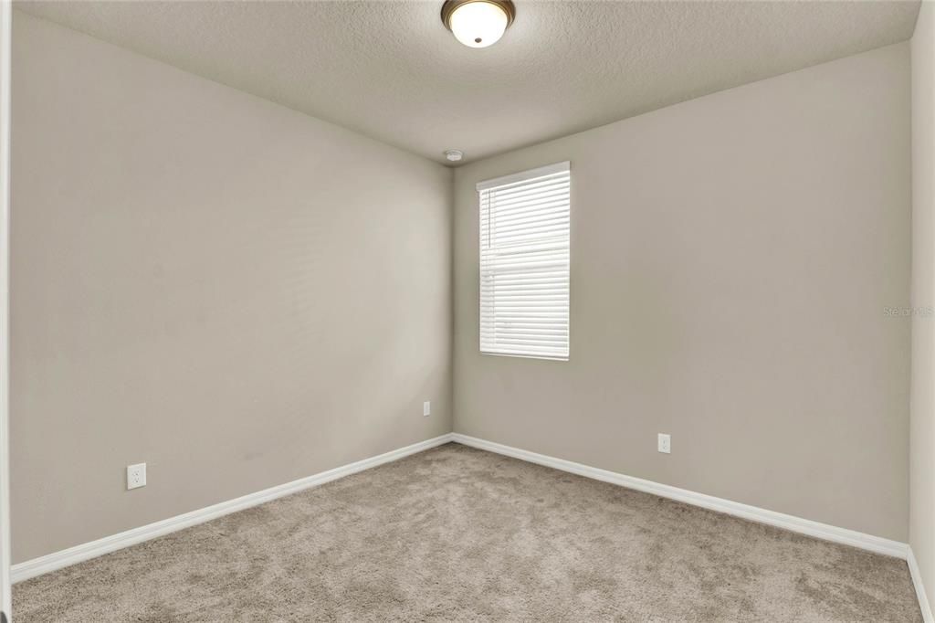 待售: $335,000 (3 贝兹, 2 浴室, 1484 平方英尺)