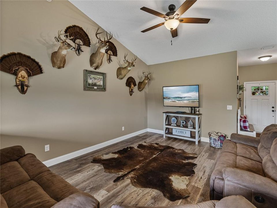 На продажу: $1,290,000 (3 спален, 2 ванн, 1750 Квадратных фут)