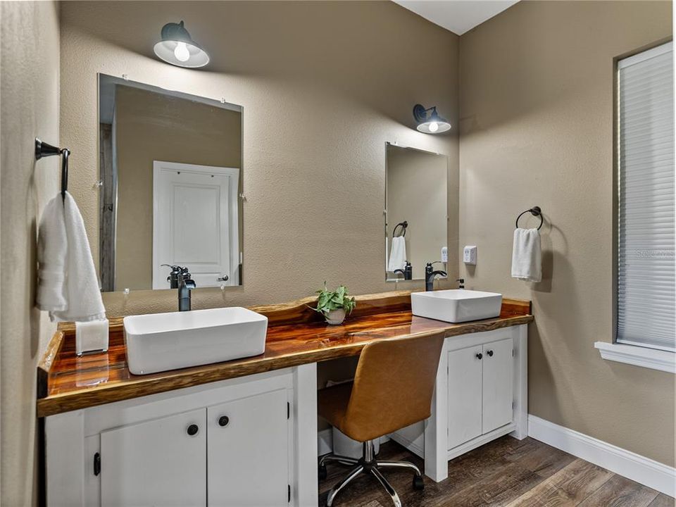 На продажу: $1,290,000 (3 спален, 2 ванн, 1750 Квадратных фут)