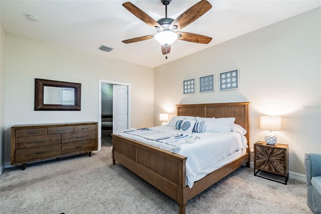 For Rent: $7,495 (4 beds, 3 baths, 2777 Square Feet)