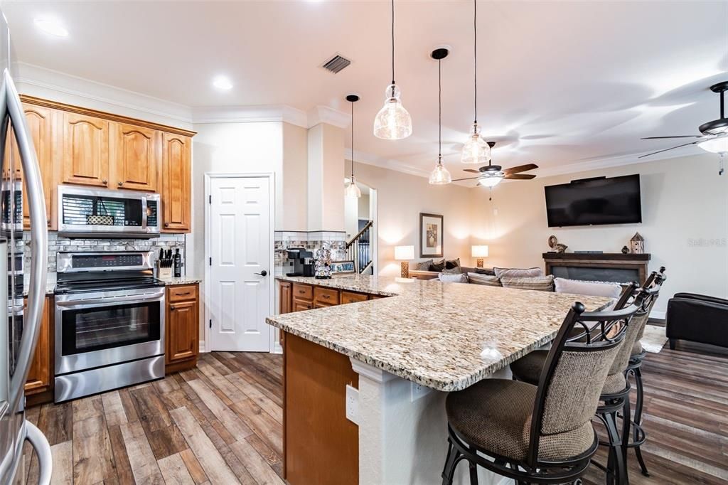 For Rent: $7,495 (4 beds, 3 baths, 2777 Square Feet)